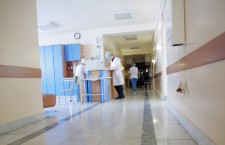 Moldovenii nu reclamă cazurile de discriminare din spitale din cauza slabei informări